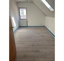 Dachgeschosswohnung 110 qm - 750,00&nbsp;EUR Kaltmiete, ca.&nbsp; 110,00&nbsp;m&sup2; in Hagen (PLZ: 58135) Hagen-Mitte
