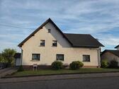 Foto - Vielseitiges Zweifamilienhaus in Hasborn – provisionsfrei