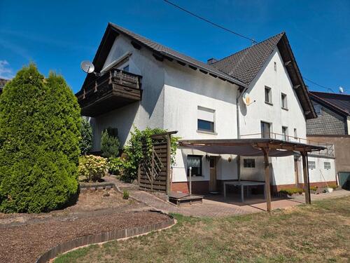 Foto - 6 Zimmer Mehrfamilienhaus, Wohnhaus in Tholey
