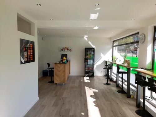 Foto - Komplett ausgestattetes Lokal für einen Gastro-Lieferdienst