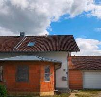 Einfamilienhaus mit großem Grundstück und Doppelgarage - Osterhofen