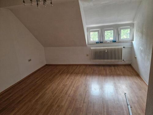 Foto - 3 Zimmer Dachgeschosswohnung zu vermieten