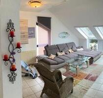 Lichtdurchflutete Dachgeschosswohnung im Maisonette-Stil - Saarlouis