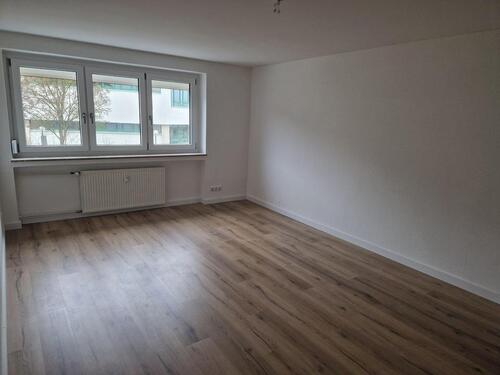Foto - Moderne 4-Zimmer-Wohnung mit Balkon, Aufzug & Keller in Gunzenhausen
