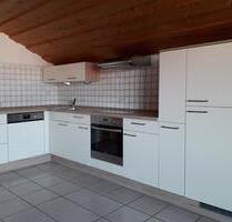 Schöne, sehr helle 2,5 Zimmer Dachgeschoss - Wohnung mit Balkon - Kirchweidach