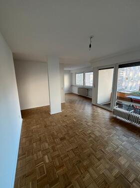 Foto - Helle und modernisierte 2,5-Zimmer-Wohnung mit Terrasse
