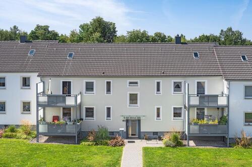 Foto - Bei VIVAWEST die Sonnenstrahlen auf dem eigenen Balkon genießen.