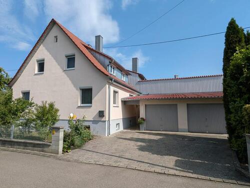 Foto - Traumhaftes Einfamilienhaus mit Einliegerwohnung