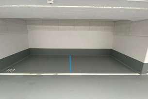 Foto - Tiefgaragenstellplatz für Motorräder, Weserstr 45 in Berlin-Friedrichshain provisionsfrei u sofort