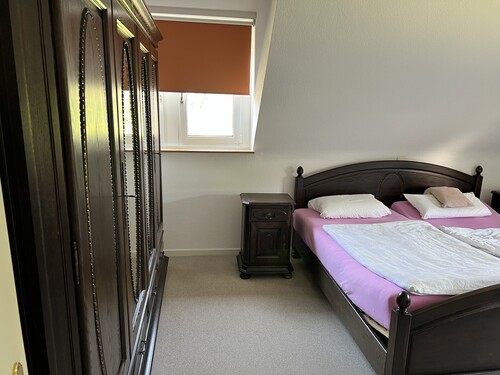 1. Schlafzimmer - 