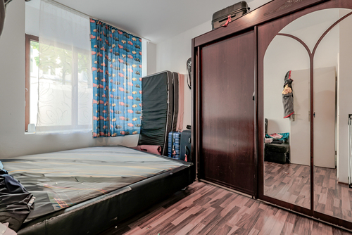 Zimmer 2 - 