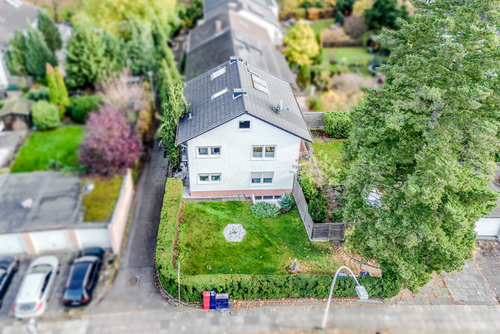 Luftbild - 7 Zimmer Doppelhaushälfte zum Kaufen in Bonn
