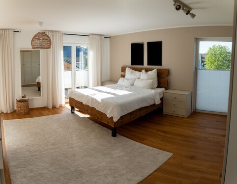 Wohnzimmer - Hochwertige Maisonettewohnung mit Balkon