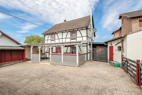 Innenhof - Einfamilienhaus mit 97,00 m&sup2; in Königswinter zum Kaufen
