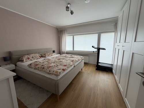 Schlafzimmer - 4 Zimmer Dachgeschoßwohnung in Königswinter