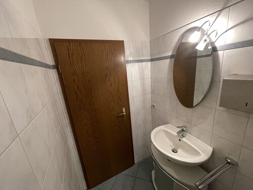 WC - 