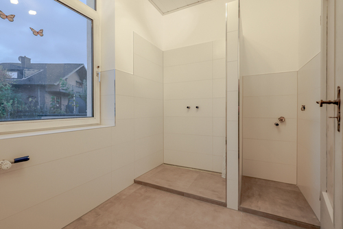 Badezimmer Einheit 1 - 