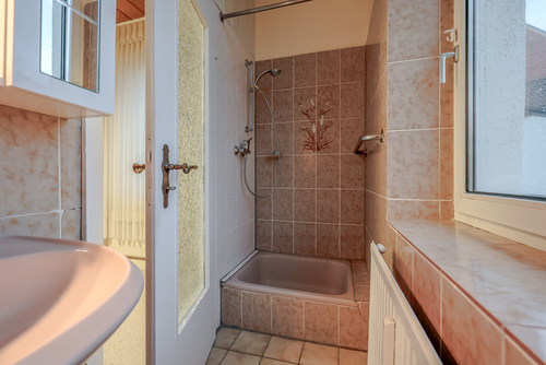 Badezimmer Einheit 2 - 