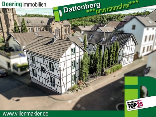 Luftbild - Charmantes Anwesen mit hochwertigem Anbau und XXL-Garage Traumhaftes Wohnen in Linz Dattenberg
