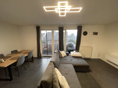 Wohnbereich - 3 Zimmer Etagenwohnung zur Miete in Sankt Augustin