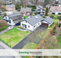 Neuwertiger Bungalow auf einer Ebene mit großer Garage in Königswinter-Thomasberg