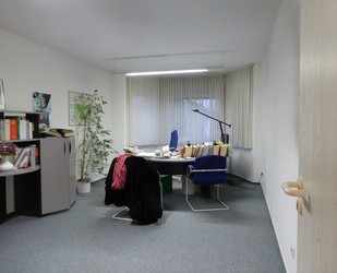 69 m² Gewerbeeinheit im Erdgeschoss inkl. 2 Stellplätzen - Bad Honnef