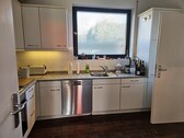 Küche mit Einbauküche - 