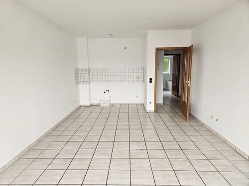 Wohn- / Esszimmer - Helle 2- Zimmer- Wohnung *Stellplatz