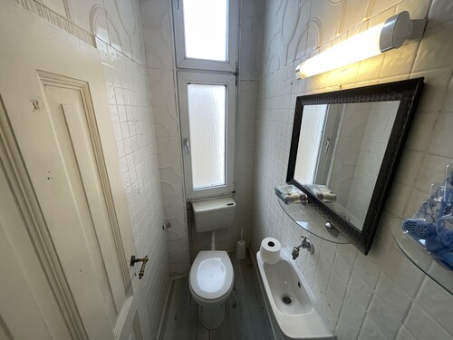 WC - 