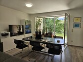 Zimmer 1 - Büro oder Praxis für Heilpraktiker und Co. *Stellplatz *Terrasse