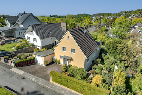 Luftbild - 6 Zimmer Einfamilienhaus in Königswinter