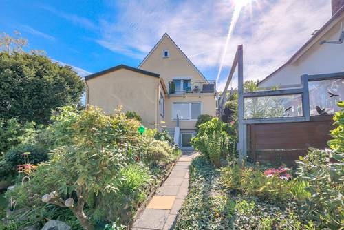 Gartenseitige Hausansicht - 