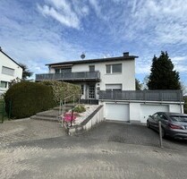 Neu renovierte Wohnung am Ortsrand mit Fernblick - Königswinter / Gräfenhohn