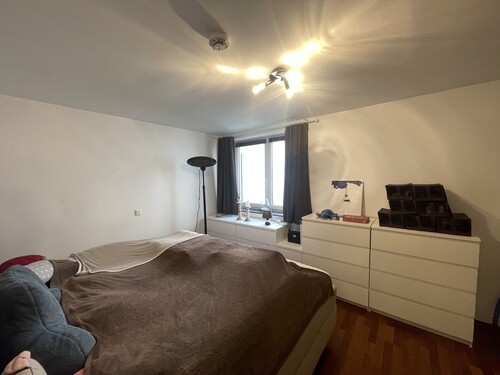 größeres Schlafzimmer - 