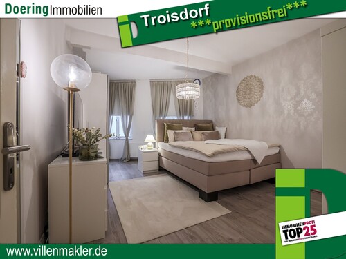 Zimmer 3 von 4 2.Obergeschoss - Wohnungspaket in Denkmalschutzobjekt: Ideal für Familien oder Kapitalanleger *mit Garten*