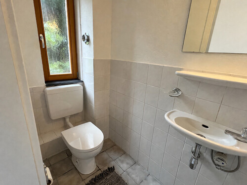 WC - 
