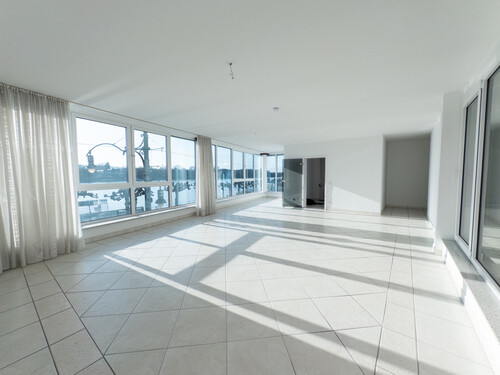 Wohn-/Essbereich - Wohnung mit Panoramablick auf den Rhein