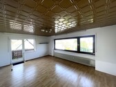 Wohn-/Essbereich - Helle 3-Zimmer-Wohnung mit Balkon und Garage