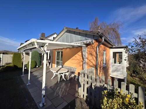 Außenansicht - 4 Zimmer Einfamilienhaus zur Miete in Königswinter / Oberpleis