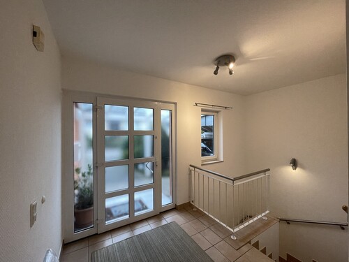 Eingangsbereich - Etagenwohnung mit 65,00 m&sup2; in Königswinter zur Miete