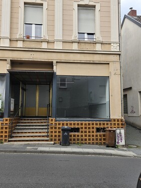 Außenanasicht - Ladenlokal oder Bürofläche zu vermieten