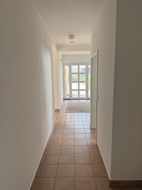 Flur EG - 4 Zimmer Einfamilienhaus in Königswinter