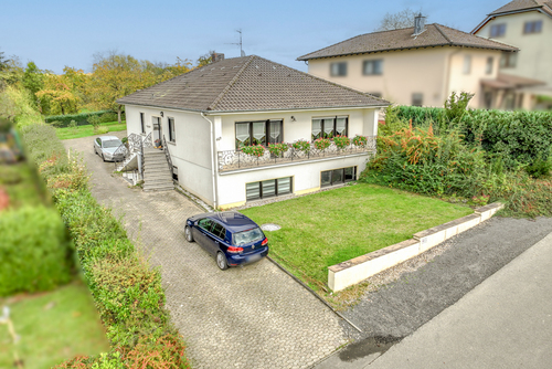 Luftbild - 6 Zimmer Einfamilienhaus zum Kaufen in Königswinter