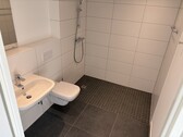 Badezimmer - Dachgeschoßwohnung mit 20,35 m² in Bonn zur Miete