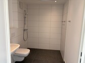Badezimmer - 1 Zimmer Dachgeschoßwohnung in Bonn