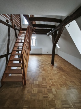 Wohnen-Essen - Modern trifft Fachwerk - 3 Zi.-Maisonette-Wohnung in Brettach!