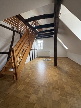 Wohnen-Essen - Modern trifft Fachwerk - 3 Zimmer-Maisonette-Wohnung in Brettach!