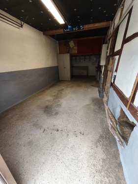 Garage - 