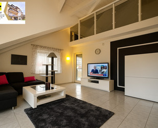 Lichtdurchflutete DG-Wohnung mit Galerie - Stuttgart Plieningen