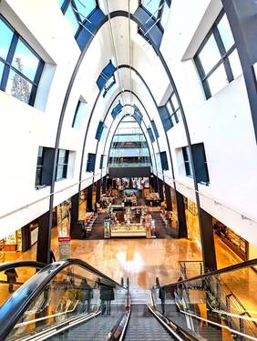 Einkaufszentrum nur 800 m - 